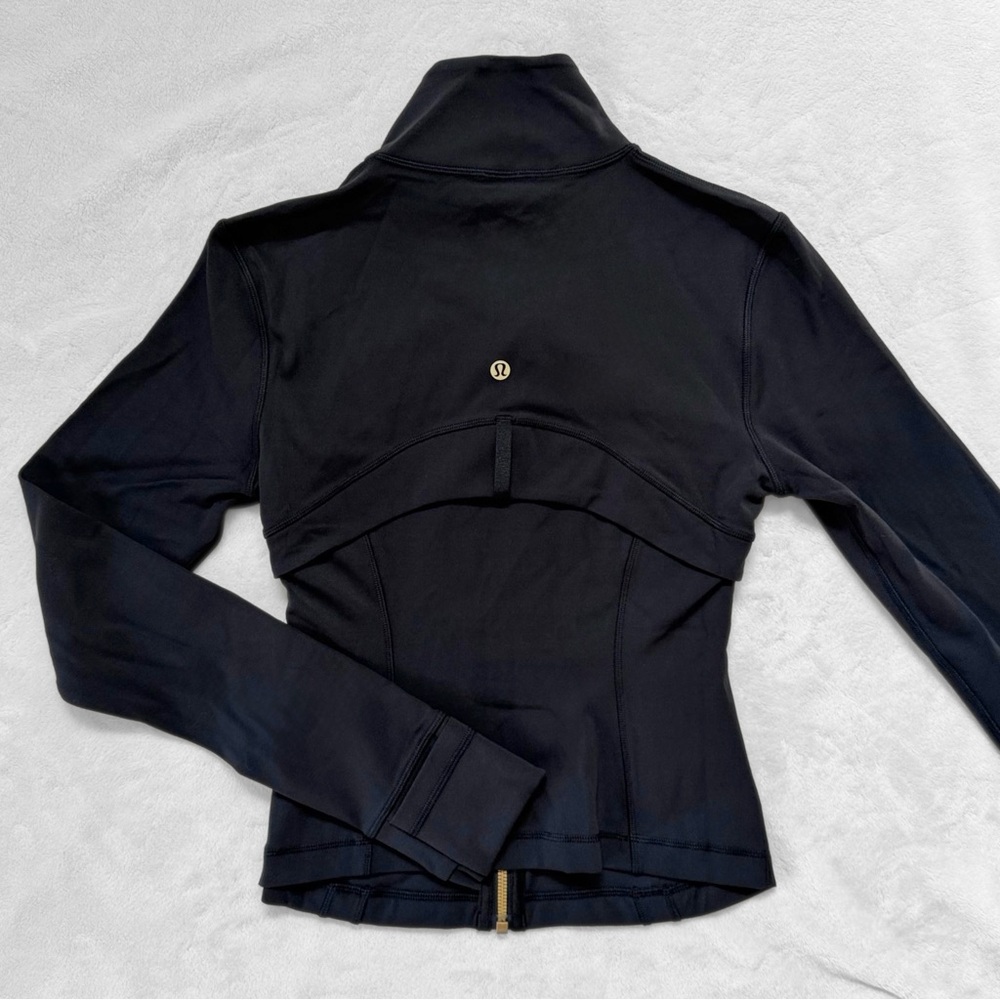NWT Lululemon Define Cropped Jacket Nulu™ — Black/Gold/Gold — Size 6 - Picture 5 of 13